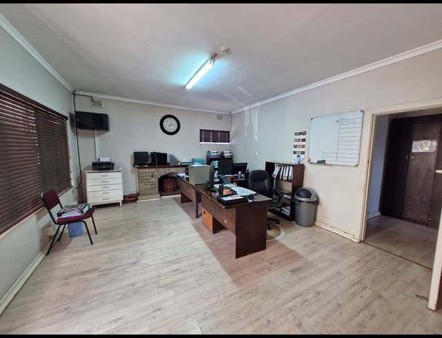 3 BEDROOM HOUSE TO LET IN MONTCLAIR